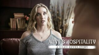 Aunt's Hospitality: A Riley Reyes Story